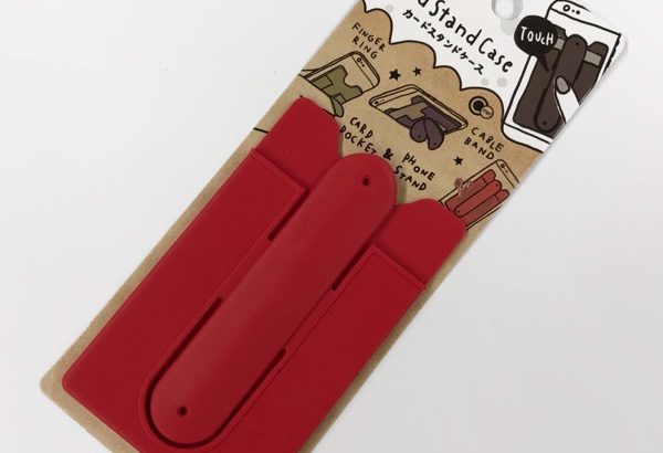 100均の『カードスタンドケース』がスマホに付けて斜めに立つ！