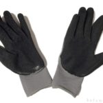 100均の作業用手袋『ゴムグリップグローブ』が滑り止めでピタッとフットで便利！