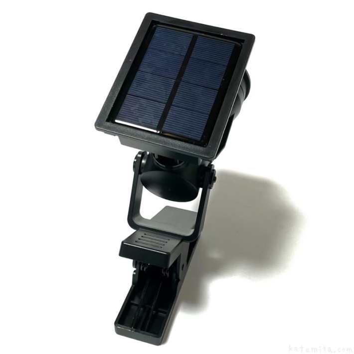 コストコの『DAIS LEDソーラークリップライト15ルーメン2個セット』が太陽光充電で超便利！ 買てみた