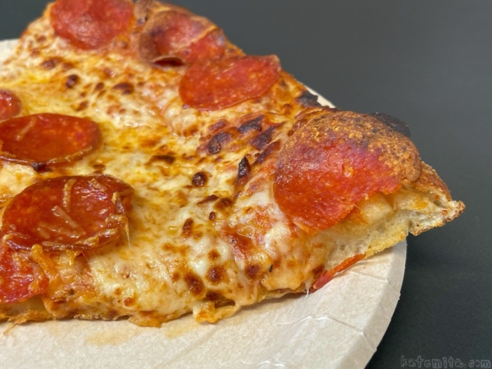 コストコの『ペパロニピザ(スライス)』がフードコートのピザで超おいしい！ 買てみた