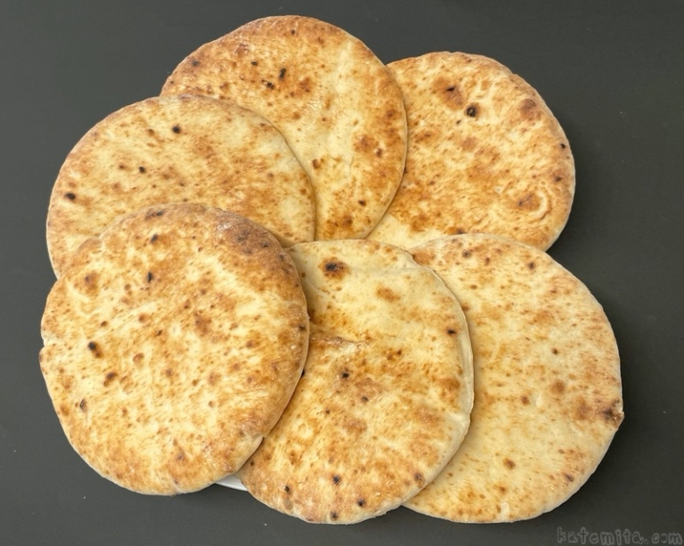 コストコの『ピタブレッド』が中に具を挟んで食べて超おいしい！ 買てみた