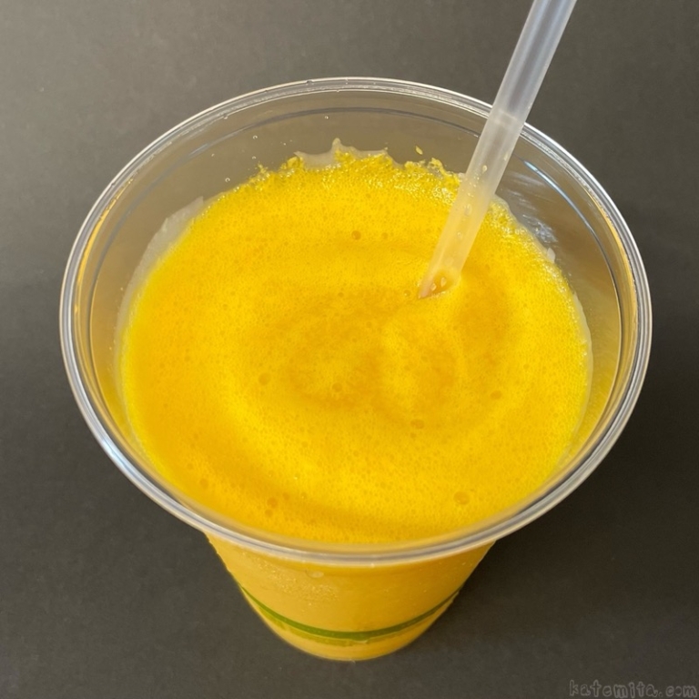 コストコの『マンゴースムージー(2022)』が再登場で美味しい！ 買てみた