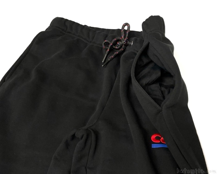 コストコの『カークランドシグネチャー メンズ コストコロゴ フリース ジョガー』がロゴ入りズボン！ 買てみた