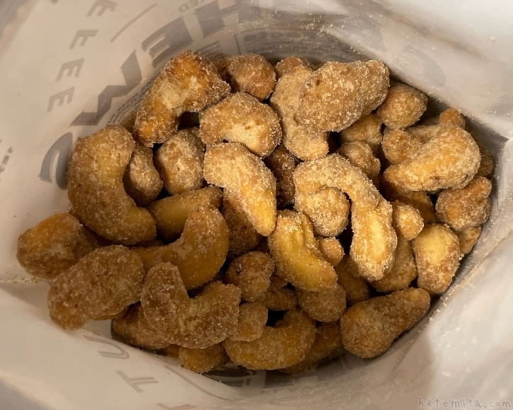 コストコの『カークランドシグネチャー バタートフィーカシューナッツ 680g』がサクッと甘くて美味しい！ 買てみた