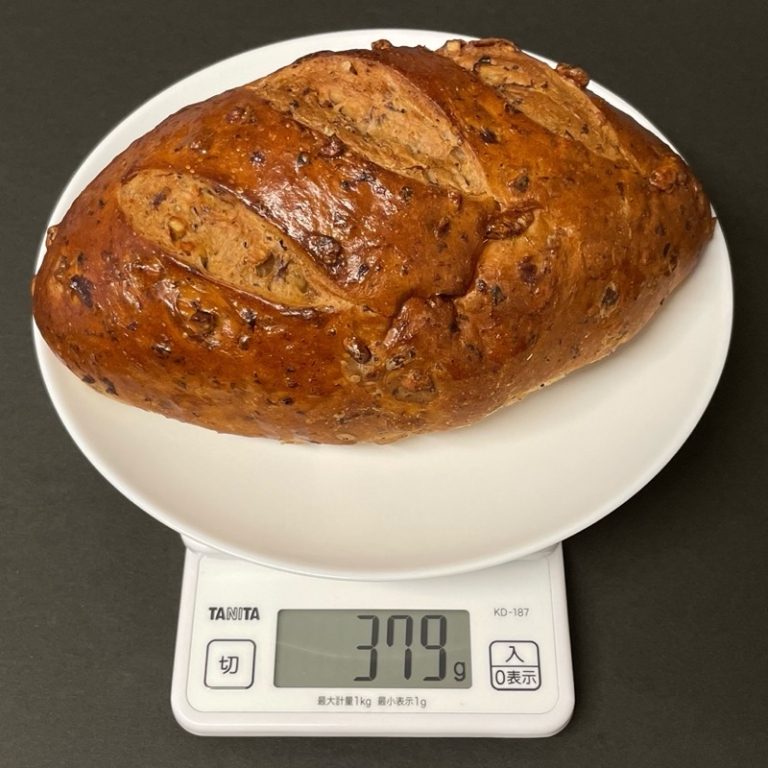 コストコの『ウォールナッツカレンツブレッド』がレーズンの甘味で美味しい！ 買てみた