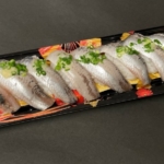 ロピアの『いわし握り寿司』が大きなネタのパック寿司で美味しい！