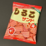 松永製菓の『しるこサンド 苺』がイチゴの香りで美味しい！