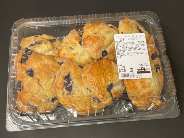 コストコの『ブルーベリー&クリームチーズスコーン』が大きなサイズで美味しい！ 買てみた